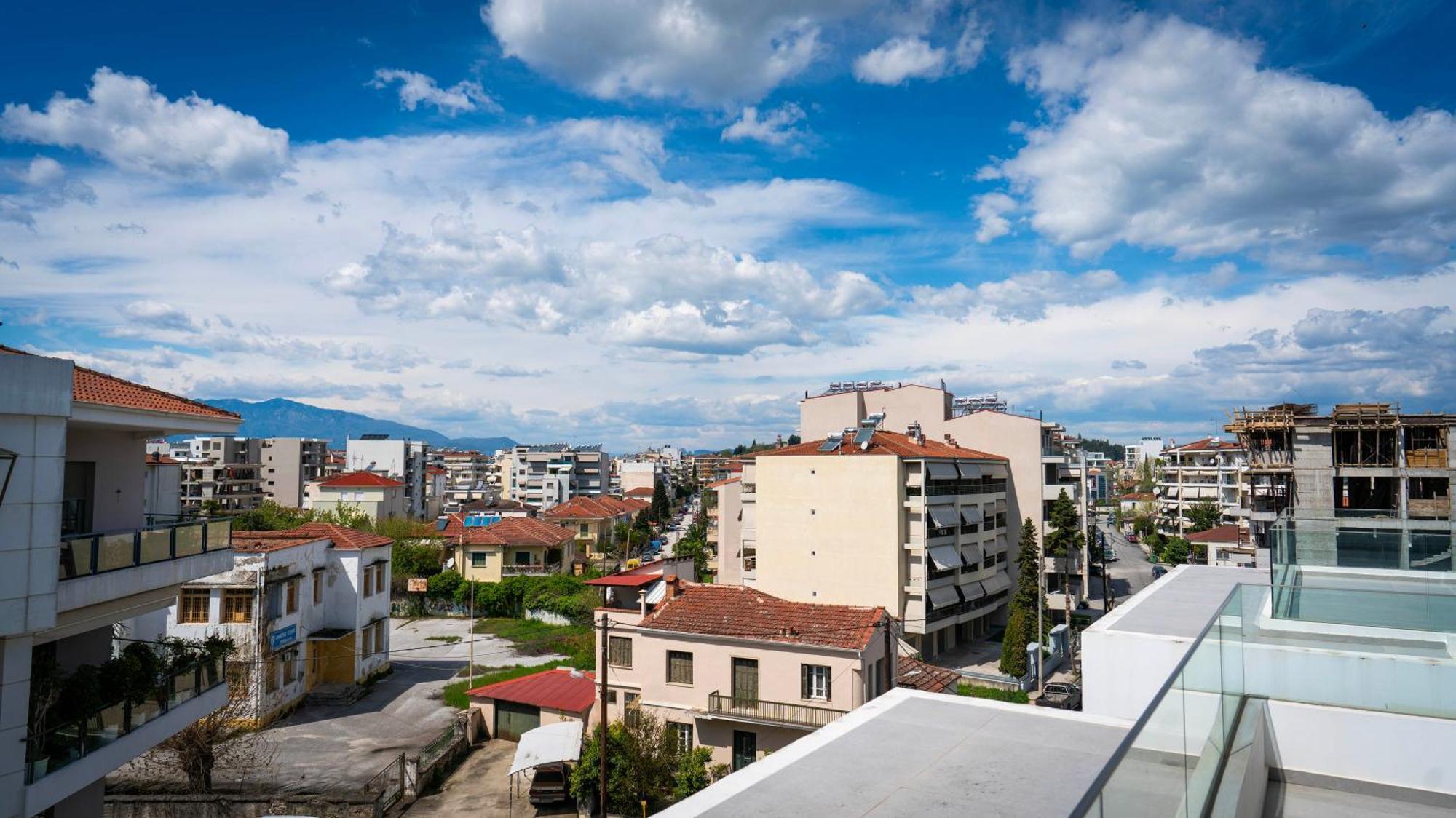 White Luxury Apartment Trikala (Thessaly)