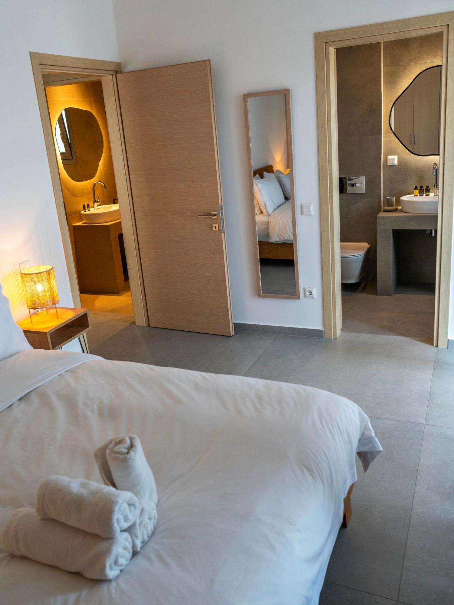White Luxury Trikala (Thessaly)
