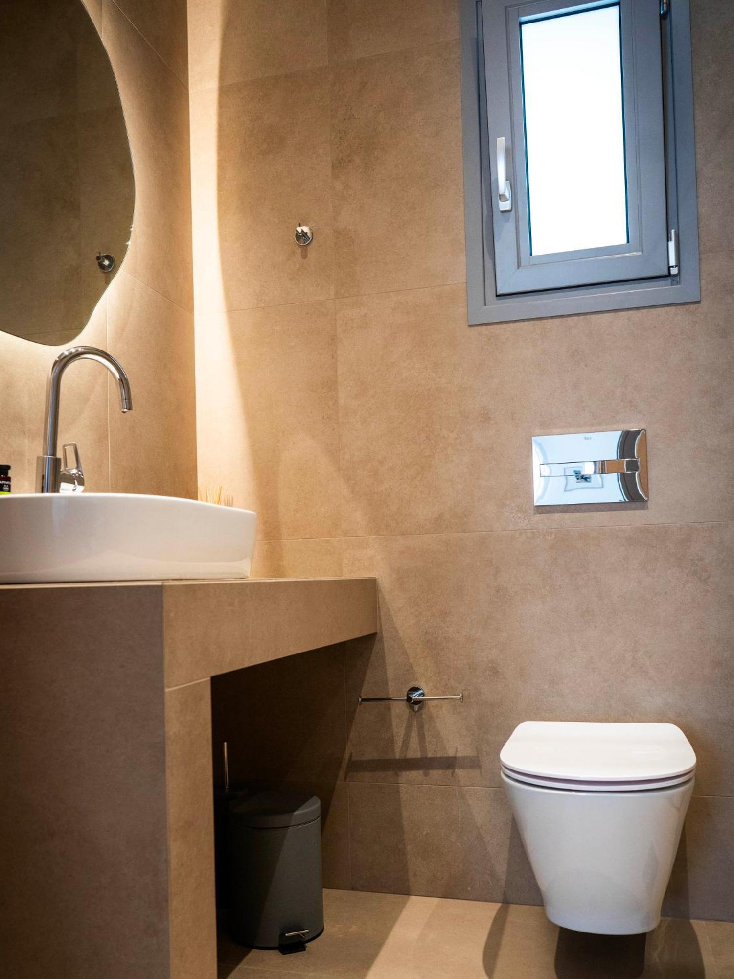 White Luxury Apartment Trikala (Thessaly)